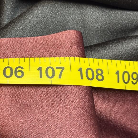 Sun Zero Window Curtains 40” x 108” LONG Burgundy Black Out Panel EUC - Picture 6 of 7